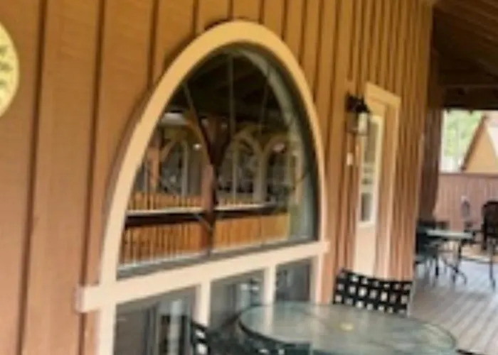 Hotel Roundhouse