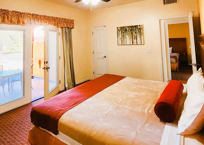 Roundhouse 5*