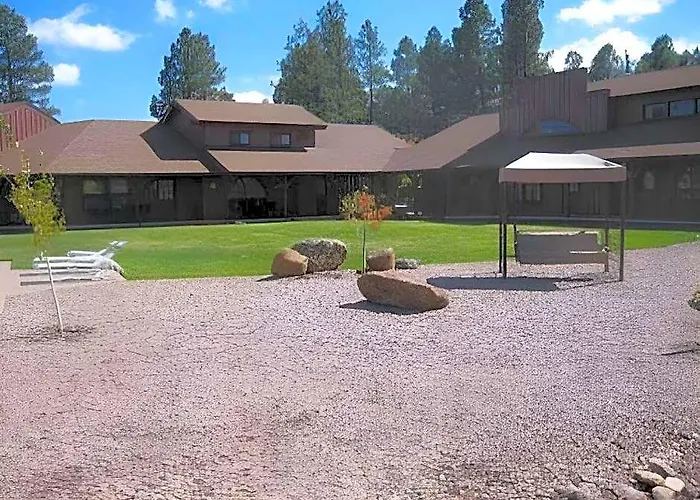 Roundhouse Hotel Pinetop-Lakeside