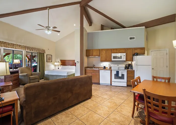 Roundhouse Hotel 5*
